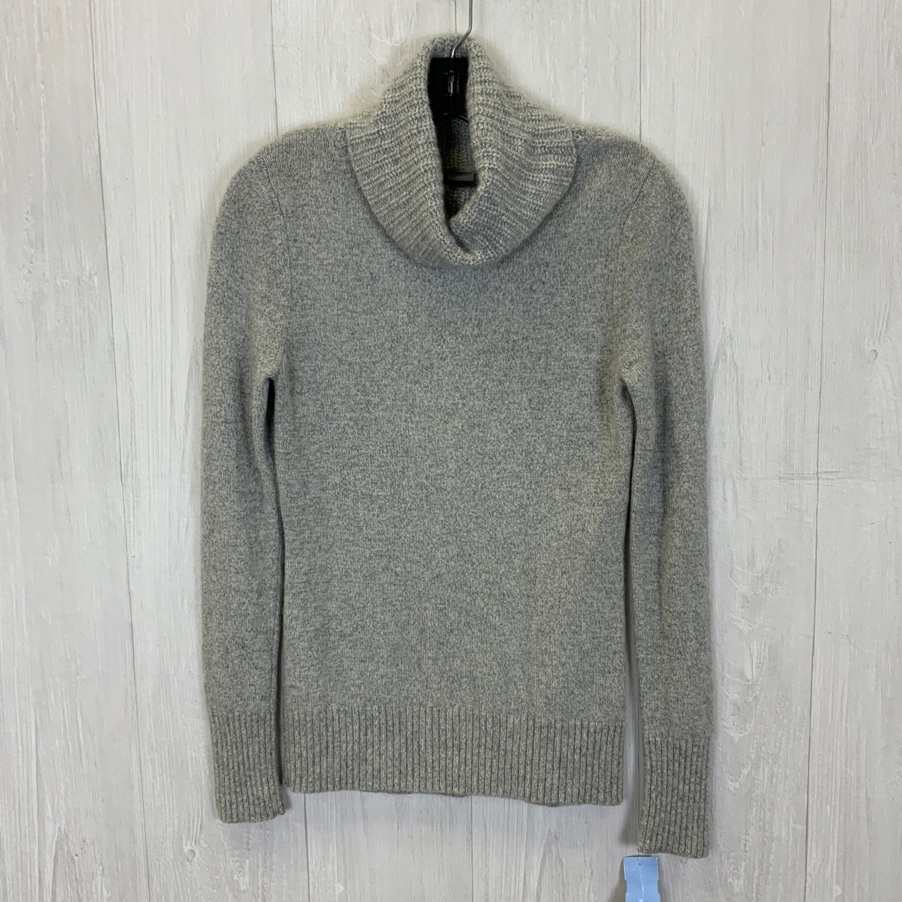 Ann Taylor Sweater Size Small.