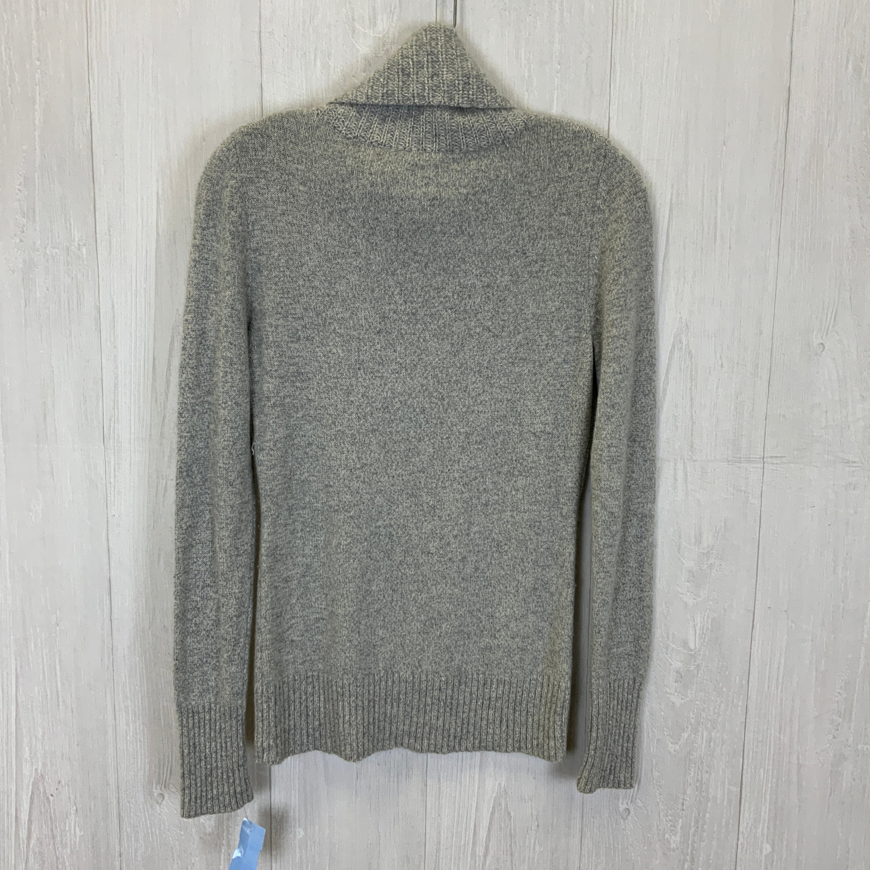 Ann Taylor Sweater Size Small.