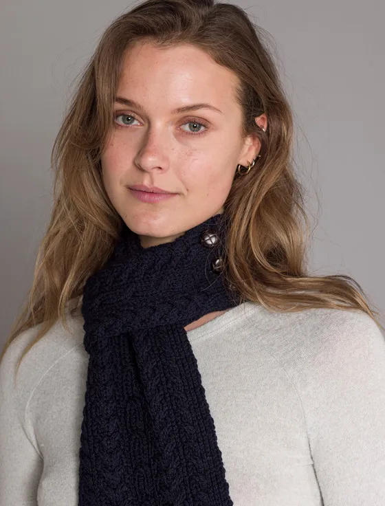 Aran Loop Scarf: Trendy and Versatile Winter Accessory