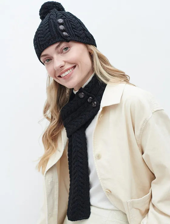 Aran Loop Scarf: Trendy and Versatile Winter Accessory