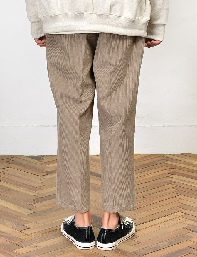 Corduroy wide trousers for men, ideal for formal or casual occasions, featuring a cropped style with a Korean guys' Kpop waistba