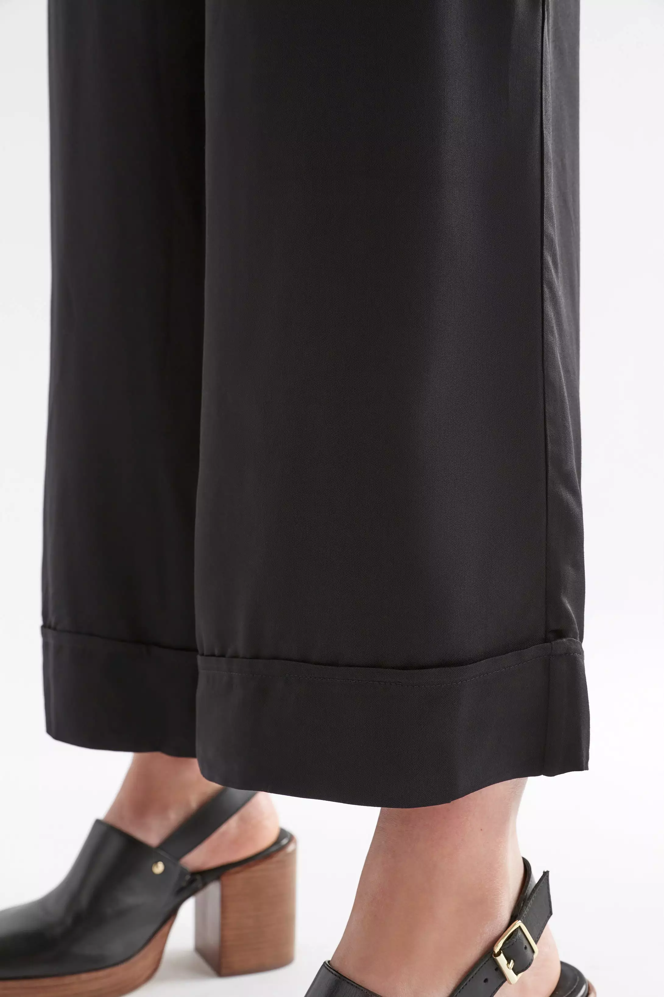 Elk Label - Black Wide Leg Culotte Result