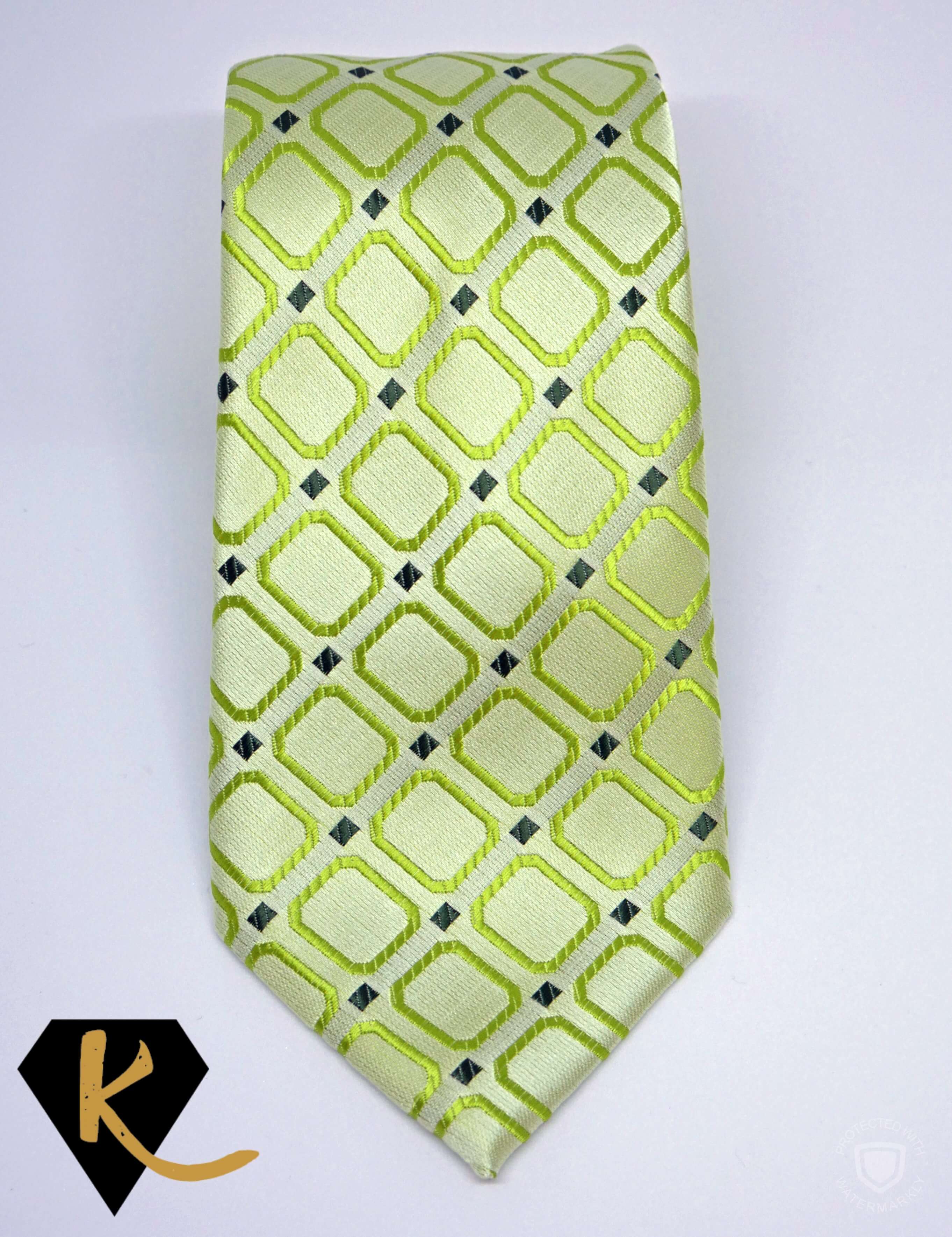 Green patterned necktie for men