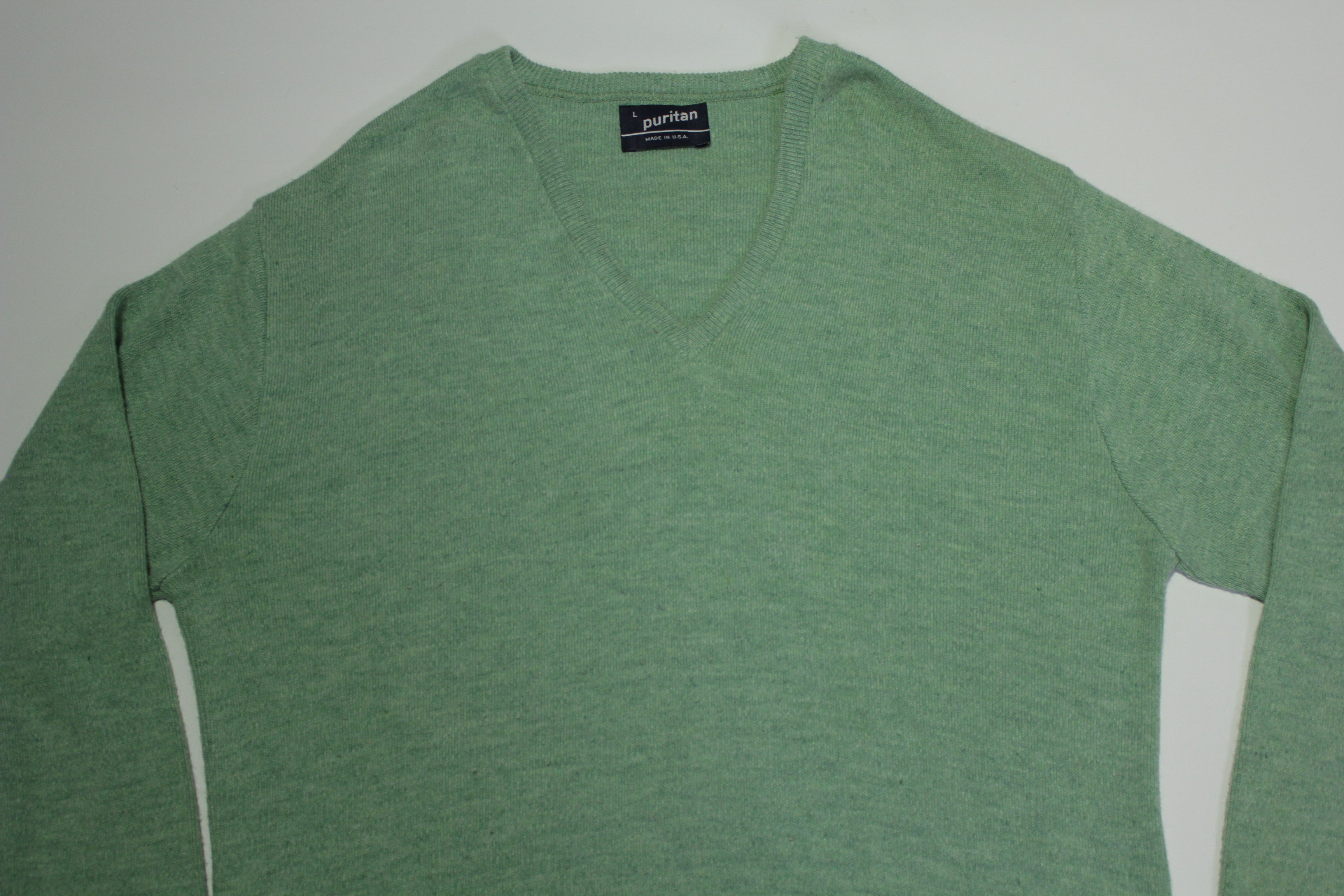 Puritan vintage 80's V-neck sweater - Made in USA.