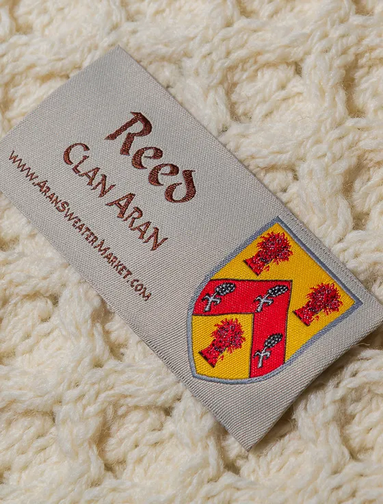 Stylish Reed Clan Scarf - Perfect for All Occasions