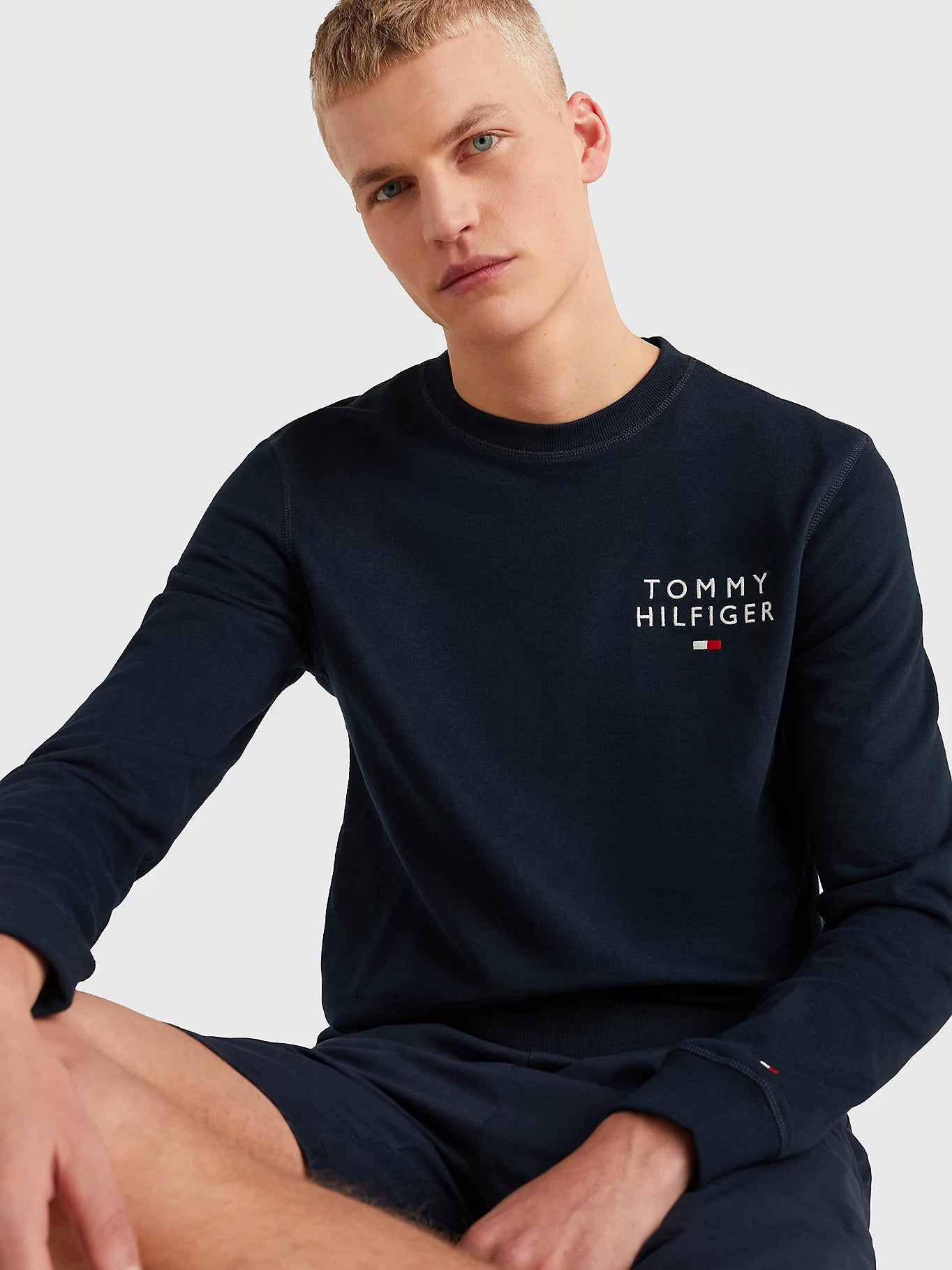 Tommy Hilfiger Men's Crew Neck Logo Sweatshirt - Lounge Style