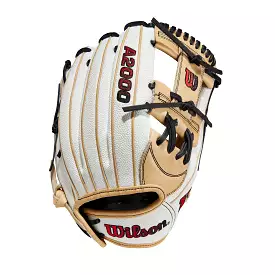 Wilson A2000 12-inch Fastpitch Softball Glove.