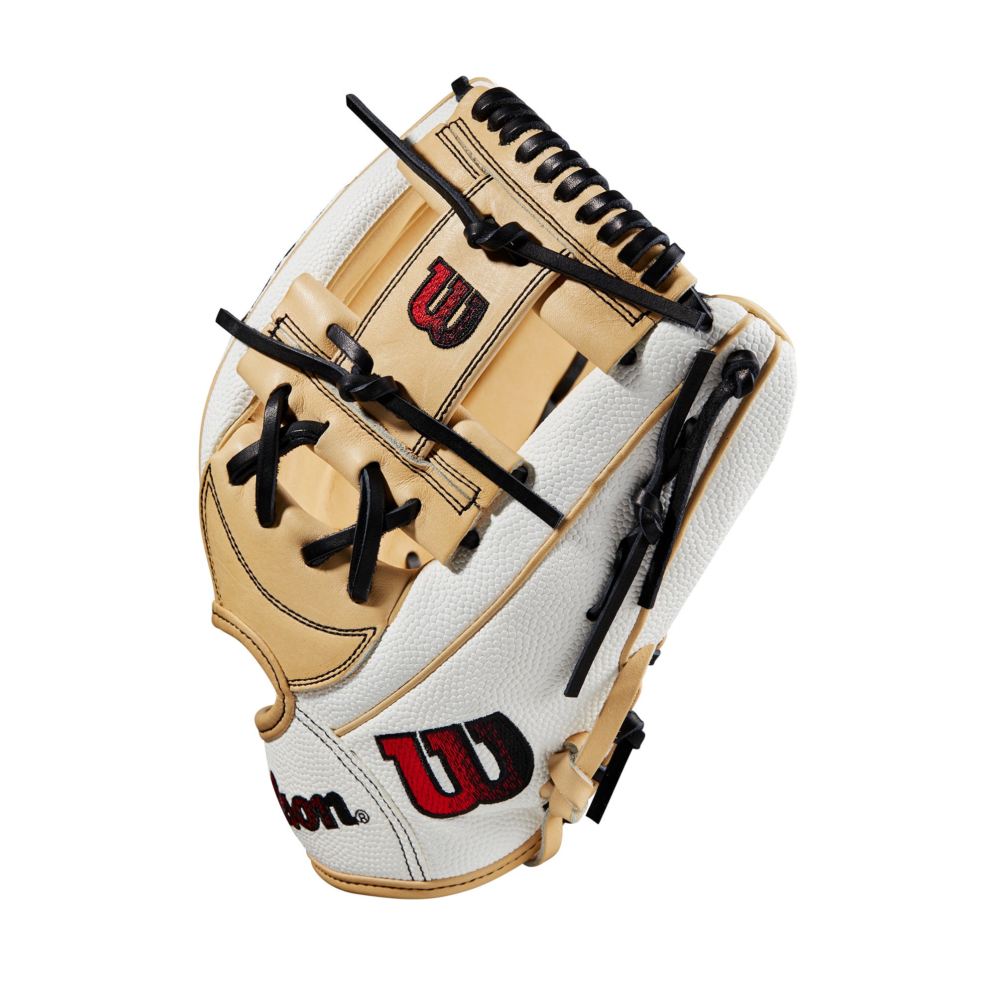 Wilson A2000 12-inch Fastpitch Softball Glove.