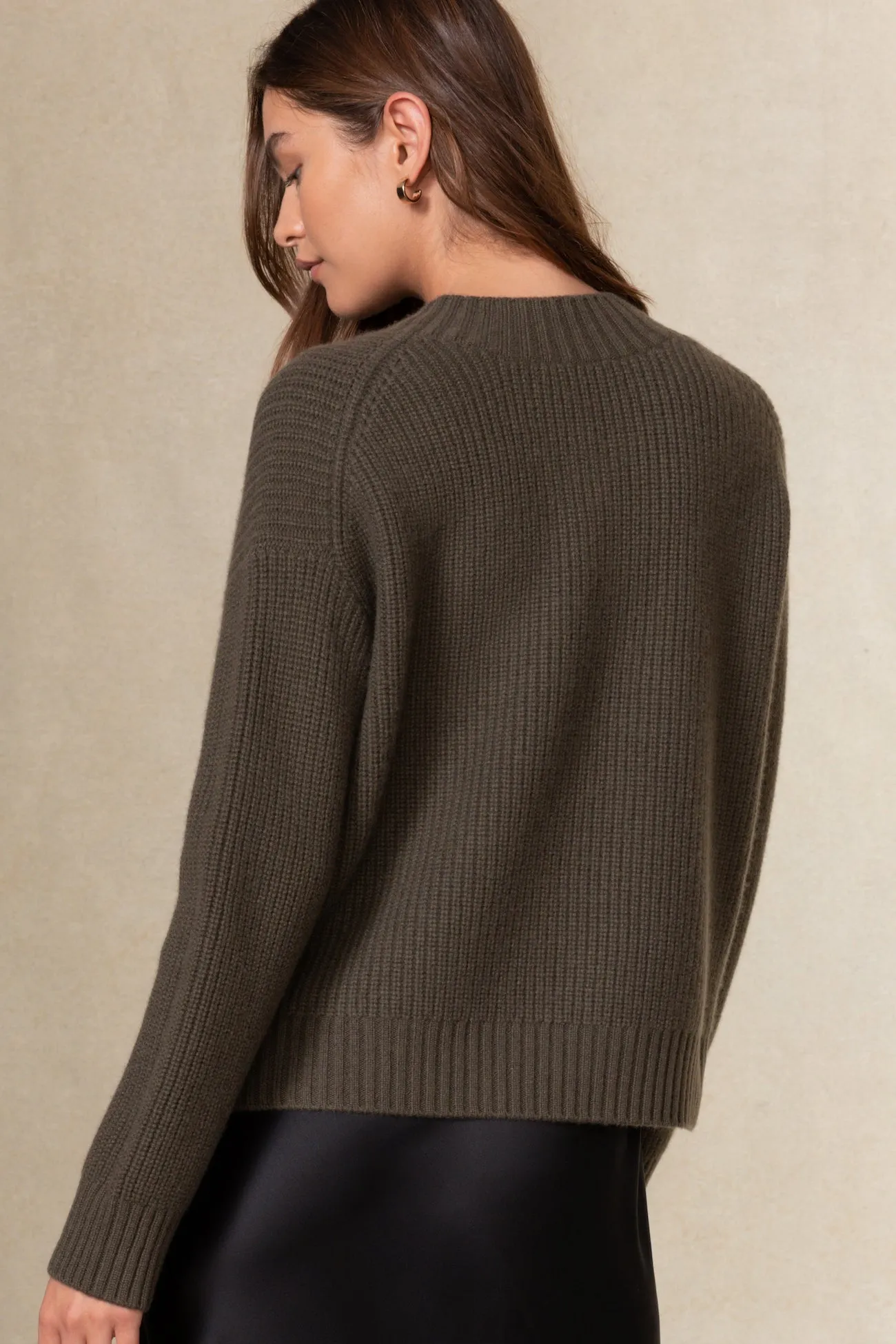 V-Neck Cashmere Sweater - Zinta