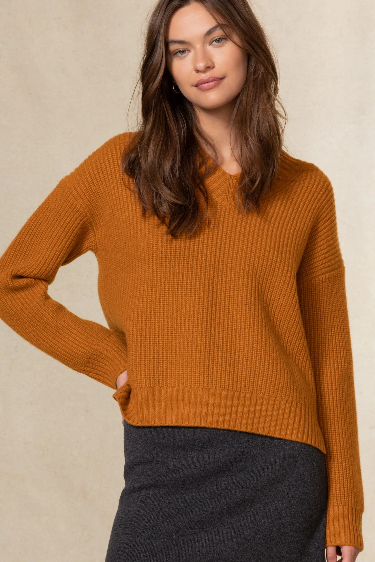 V-Neck Cashmere Sweater - Zinta